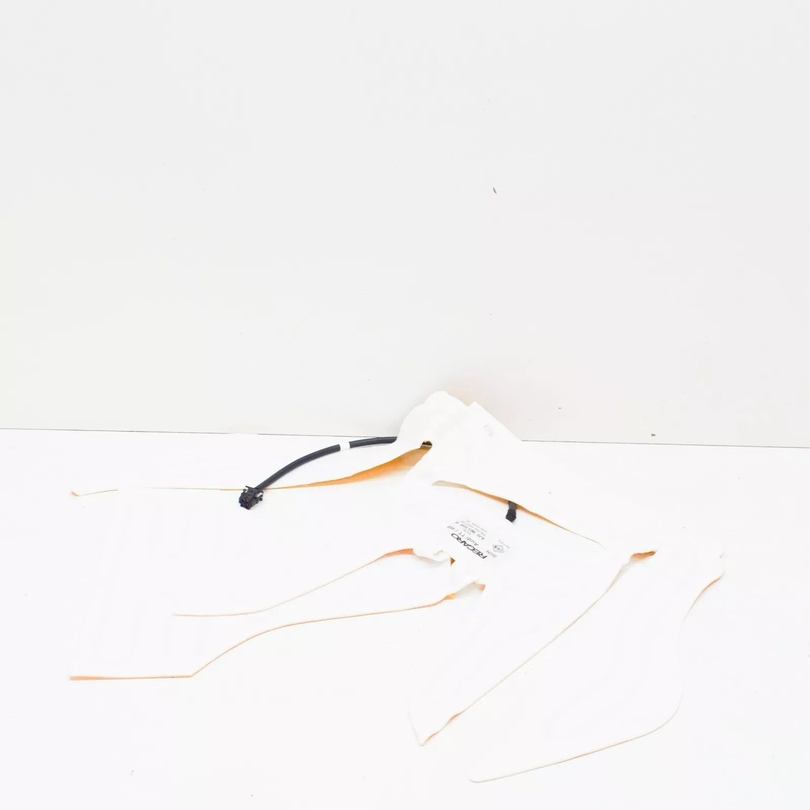 NEW AUDI TT 8J FRONT SEAT HEATER ELEMENT 8J0963555B ORIGINAL