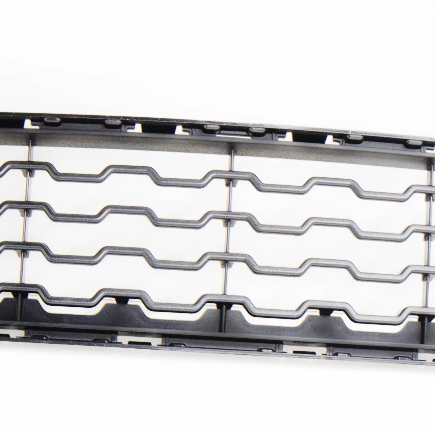 NEW BMW X3 F25 FRONT M BUMPER LOWER CENTER GRILLE 51118056939 2015 ORIGINAL