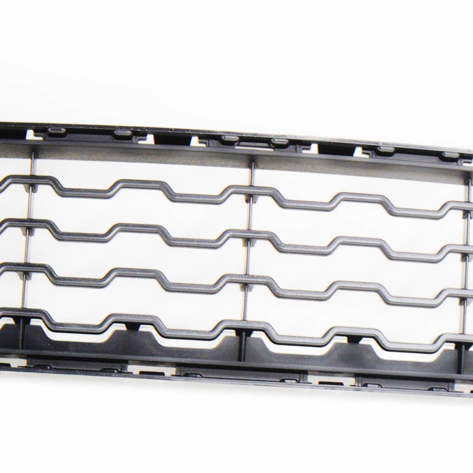 NEW BMW X3 F25 FRONT M BUMPER LOWER CENTER GRILLE 51118056939 2015 ORIGINAL