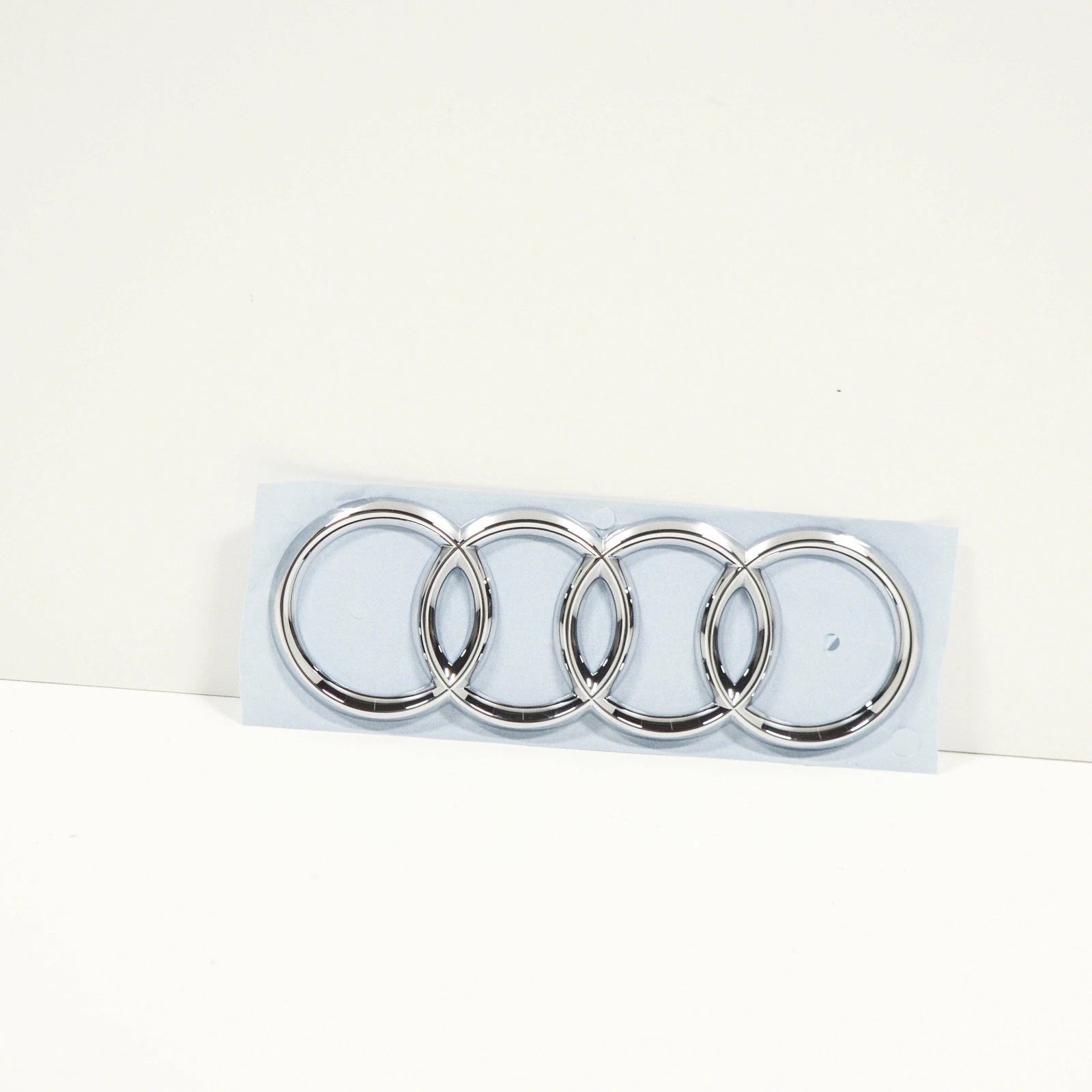 NEW AUDI R8 MK1 42 CHROME EMBLEM FRONT 420853605A2ZZ ORIGINAL