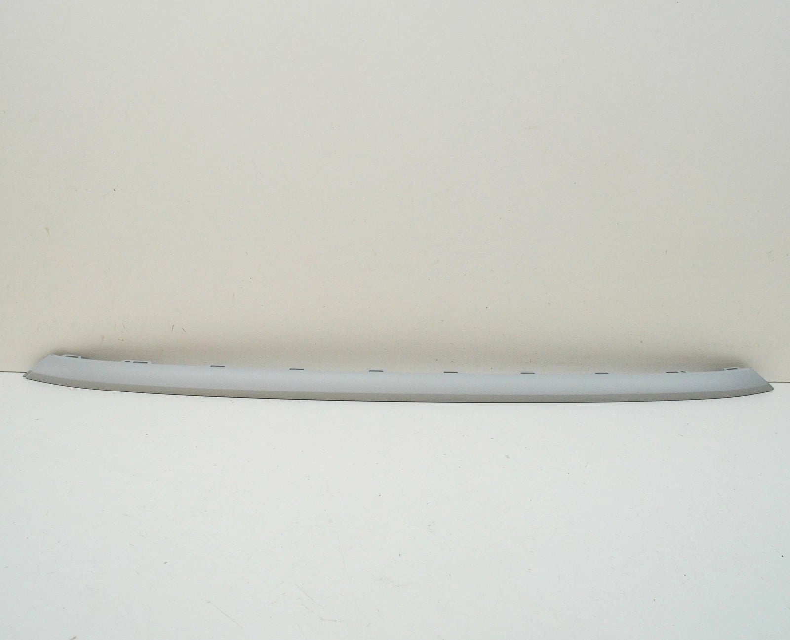 NEW VOLKSWAGEN TIGUAN AD FRONT BUMPER CENTER LOWER MOLDING 5NA853101FGRU