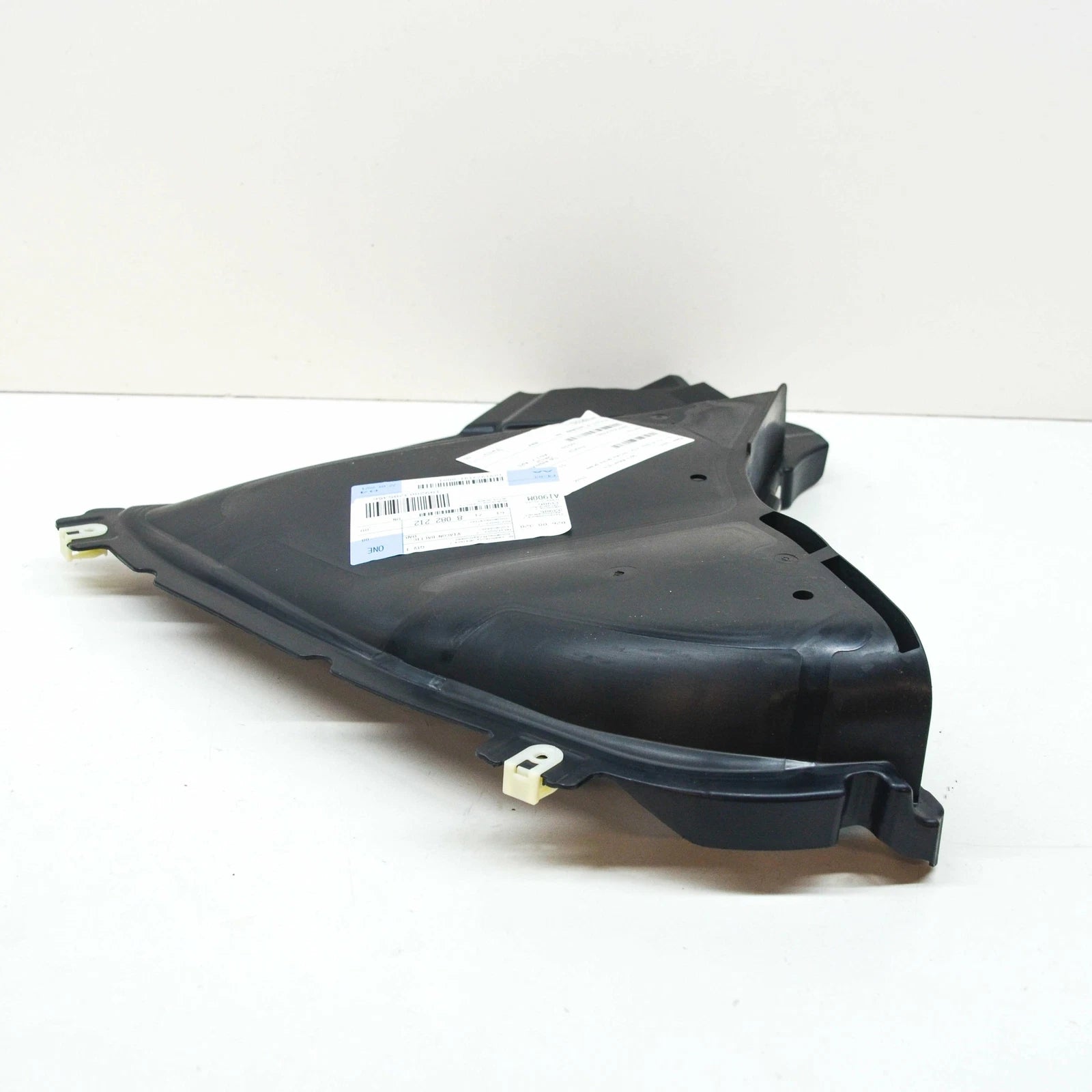 NEW BMW 5 G30 FRONT RIGHT WHEEL ARCH BOTTOM COVER 51718082212 ORIGINAL