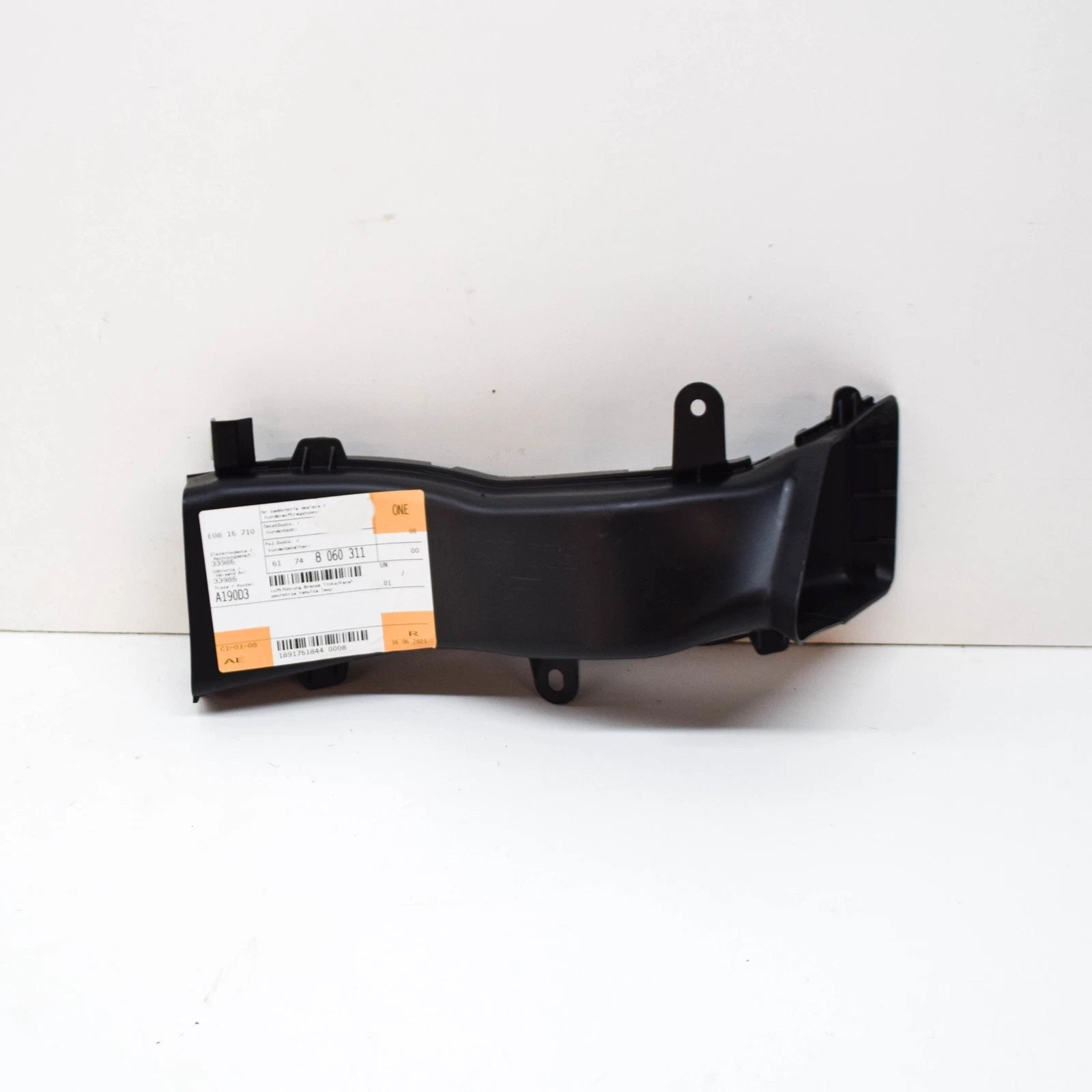 NEW BMW 1 F21 LEFT SIDE BRAKE AIR DUCT M SPORT 51748060311 8060311 2015 ORIGINAL