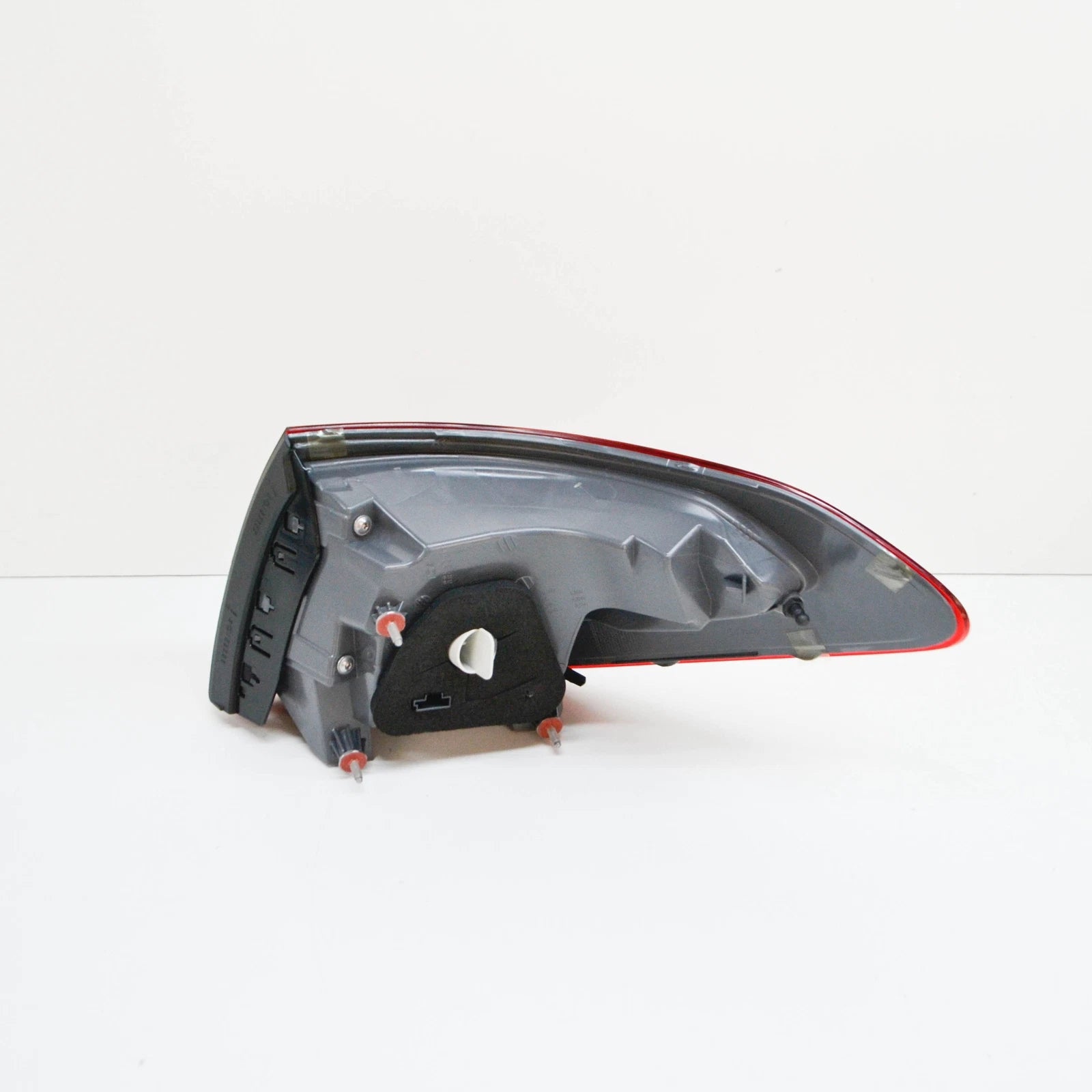 NEW MERCEDES-BENZ C W205 REAR LEFT OUTER TAILLIGHT A2059069902 ORIGINAL